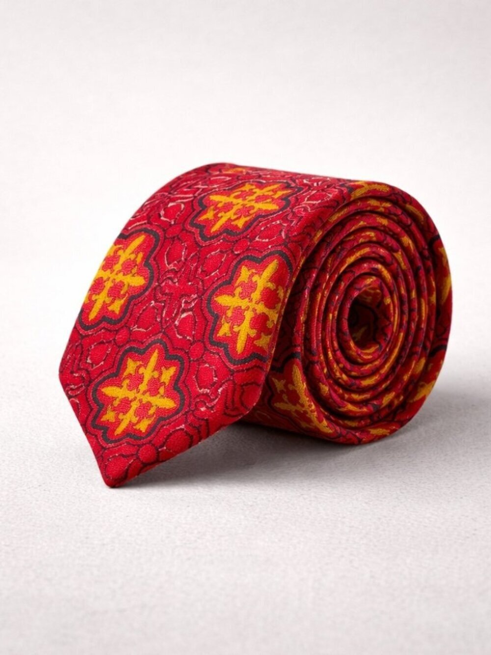 Viyella Wool Cotton Red and Yellow Medallion Patterned Men's Tie Vintage Classic